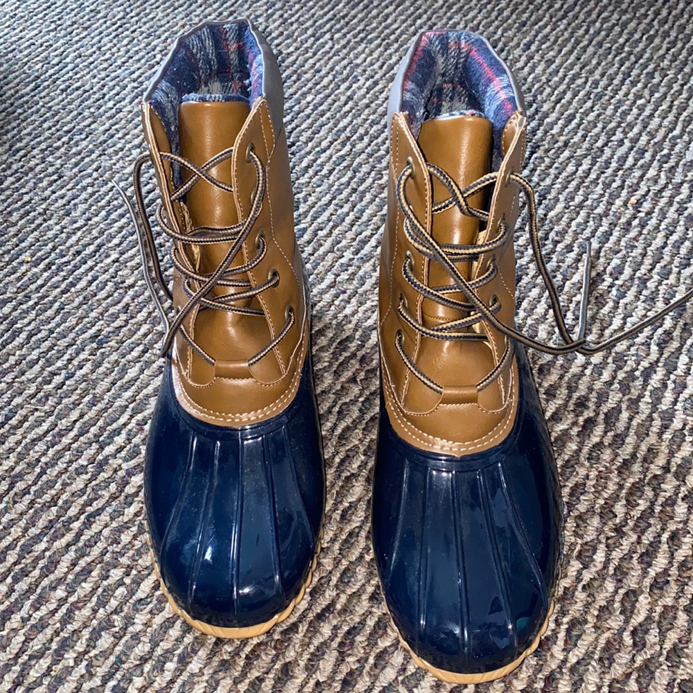 Sporto Boots in the style Danielle- sperry boots knock off size 9
